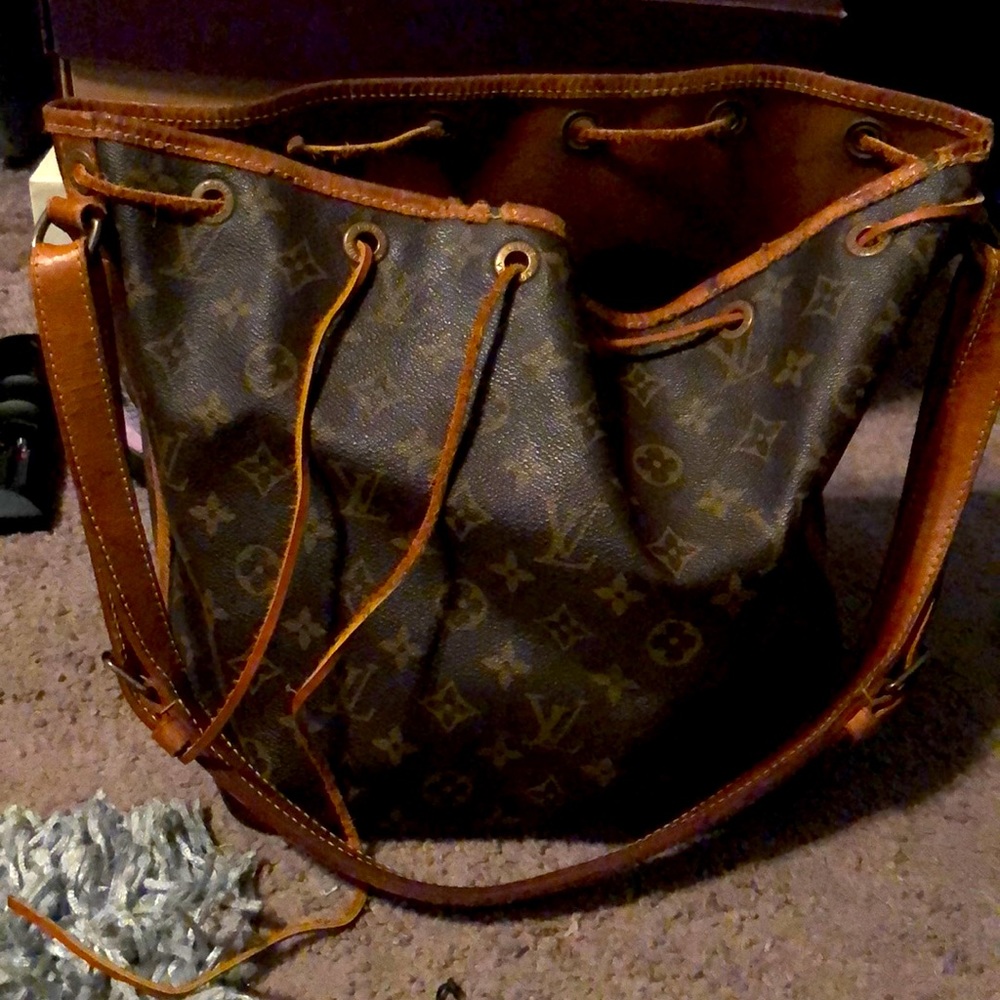 Louis Vuitton hand bag